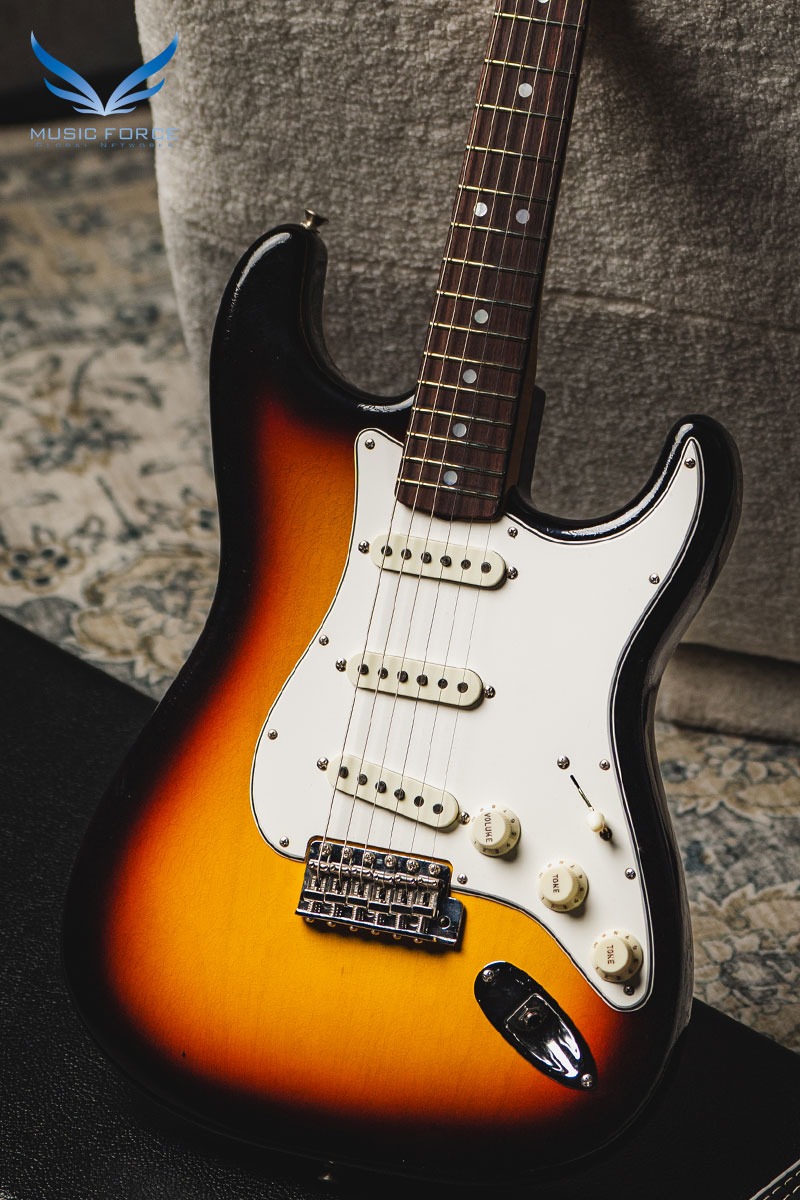 [2024 새봄맞이세일! (~5/31까지)] Fender Custom Shop 1966 Strat Deluxe Closet Classic-3 Tone Sunburst (2023년산/신품) - CZ569075