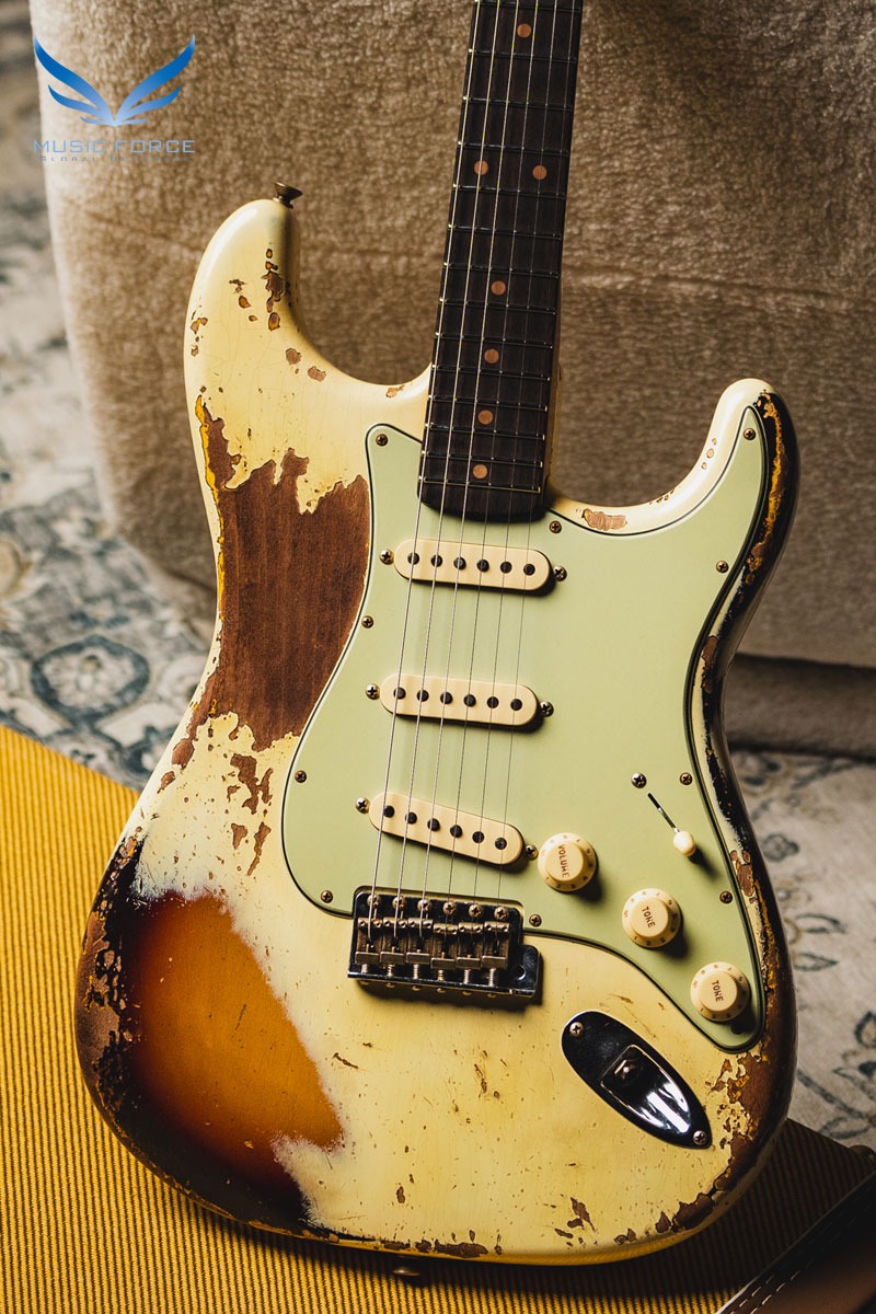 [2024 새봄맞이세일! (~5/31까지)] Fender Custom Shop Limited Edition 1959 Strat Super Heavy Relic-Aged Vintage White over Chocolate 3 Tone Sunburst (2023년산/신품) - CZ575822