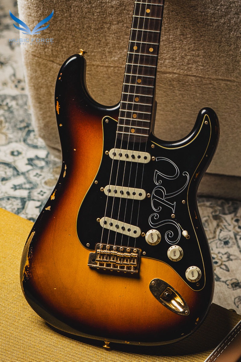 [2024 새봄맞이세일! (~5/31까지)] Fender Custom Shop SRV Signature Strat Relic-Faded 3 Tone Sunburst (2021년산/신품) - CZ548687