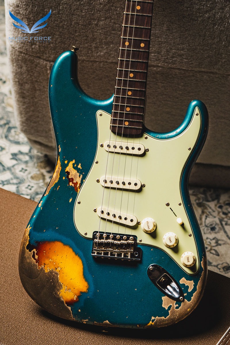 [2024 Summer Sale! (~7/31까지)] Fender Custom Shop 1961 Strat Heavy Relic-Aged Ocean Turquoise over 3 Tone Sunburst (2023년산/신품) - CZ572830
