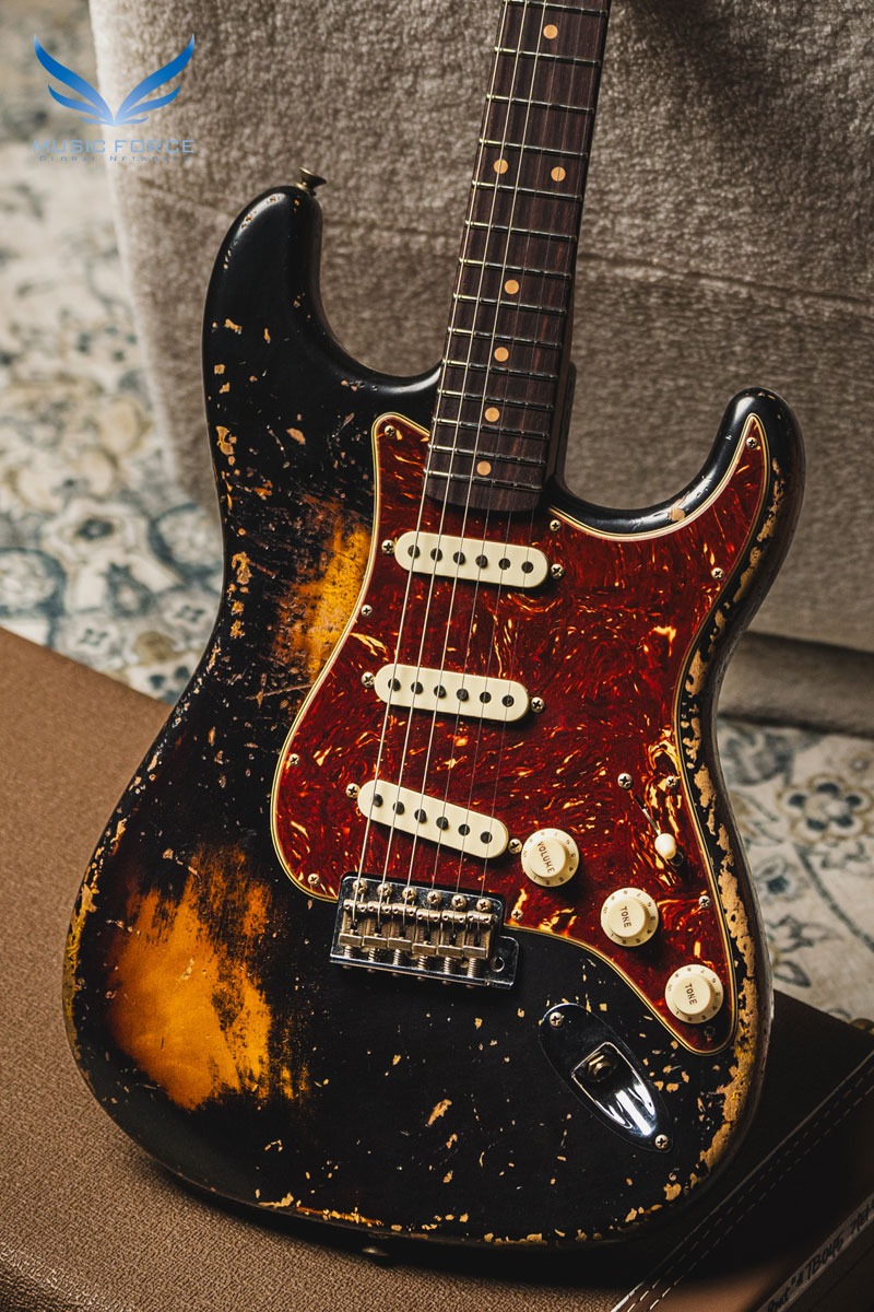 [2024 Summer Sale! (~7/31까지)] Fender Custom Shop Limited Edition 1960 Roasted Strat Super Heavy Relic-Aged Black over 2 Color Sunburst w/Roasted Maple Neck &amp; Tortoise Pickguard (2023년산/신품) - CZ576074